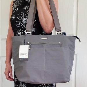 NWT Large Bagallini Bag
